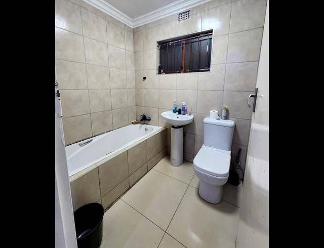 2 BEDROOM PROPERTY TO RENT IN PROTEA GLEN